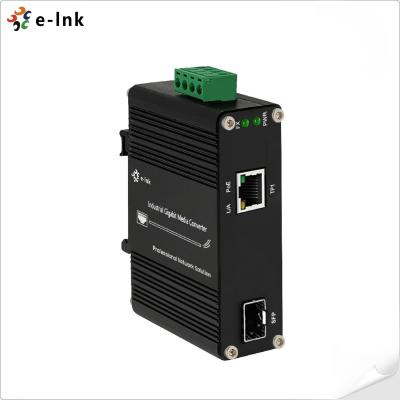 Mini Industrial Gigabit 10 / 100 / 1000M SFP PoE Media Converter 802.3at 30W