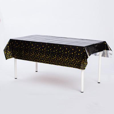 Waterproof CPP Film Disposable Tablecloth Elegant CPP Table Cover For Wedding Banquet Outdoor Events